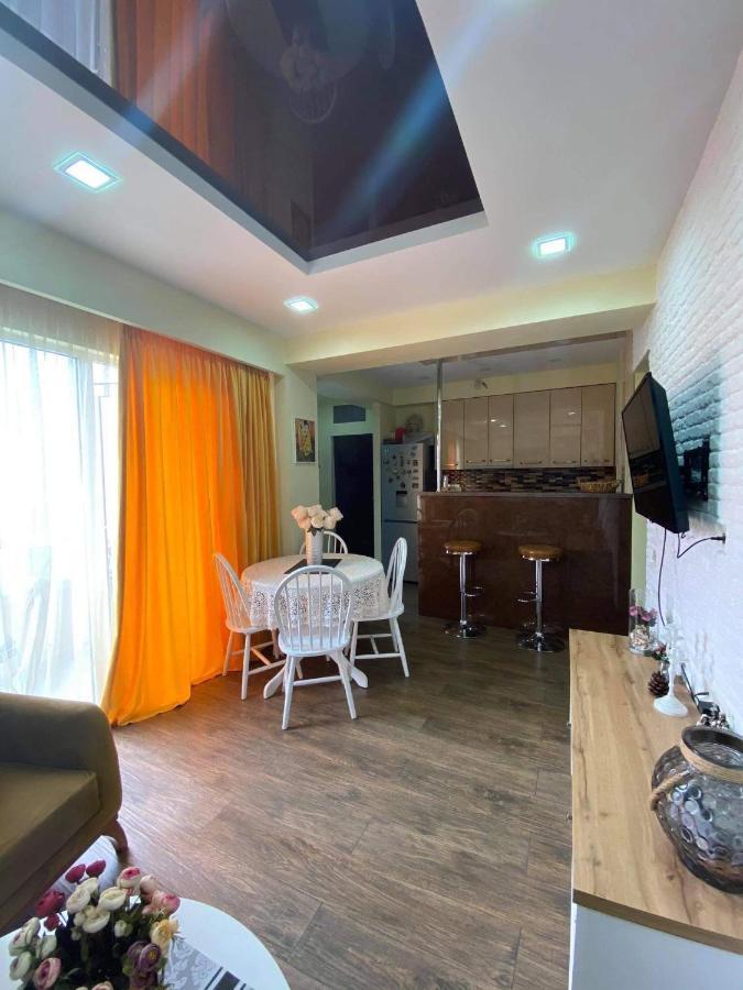 Апартаменти Apartament Victoria Тбілісі Екстер'єр фото